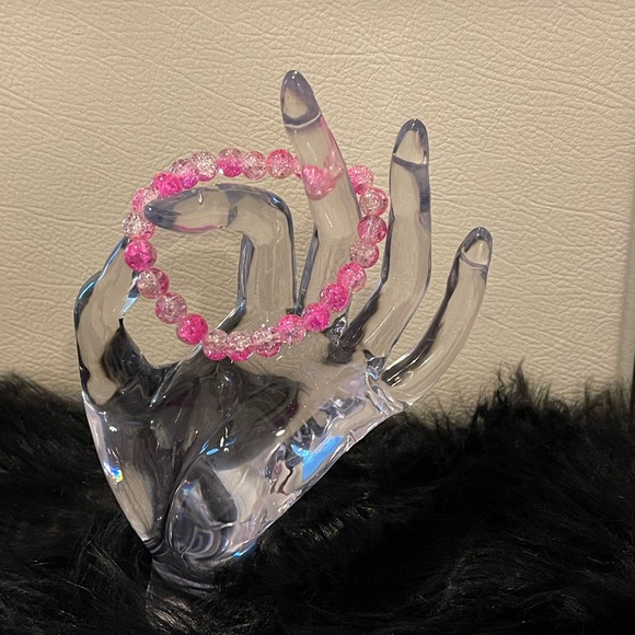 Cute Pink Beaded Bracelet - Picture 1 of 2